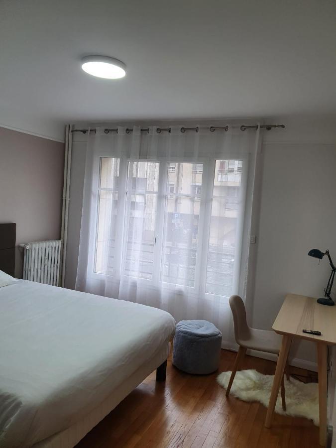 Bel Appartement 2 Pieces, Sortie De Metro Ligne 8 Charenton-le-Pont Εξωτερικό φωτογραφία